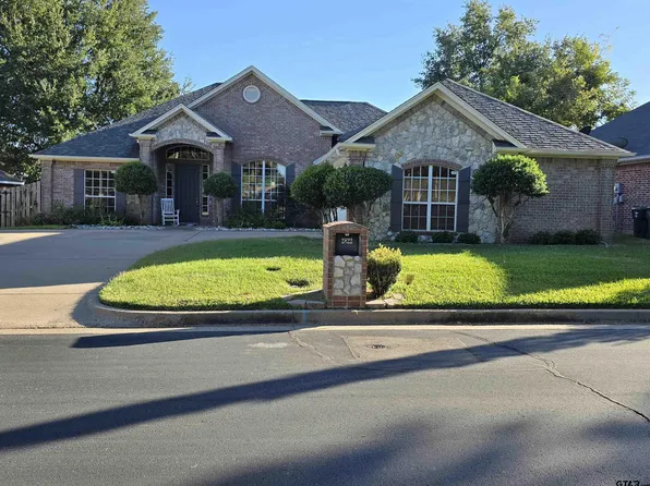 2822 Gloucester Dr, Tyler, TX 75707
