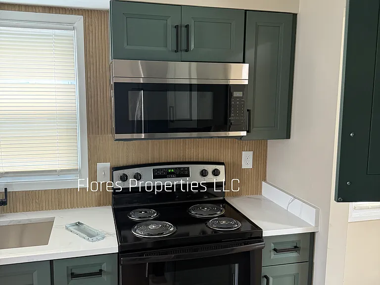 1136 Pauline Ave — Photo 27