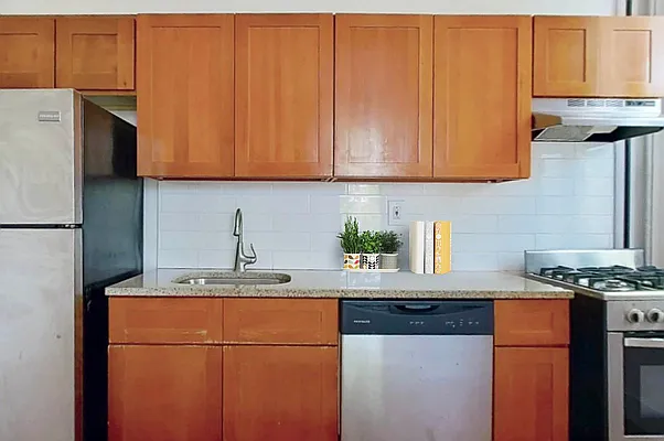 Rented by Platinum Properties | media 7