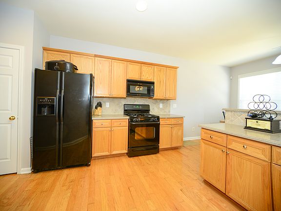 Spacious and airy kitchen