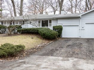 1348 Dairy Ln, Mundelein, IL 60060