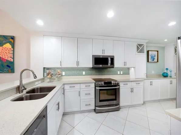 8880 N Sea Oaks Way APT 306, Vero Beach, FL 32963