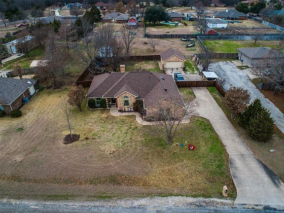 3rd image of 5 Maree Ct