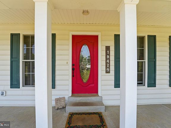 3rd image of 18479 Colonial Dr