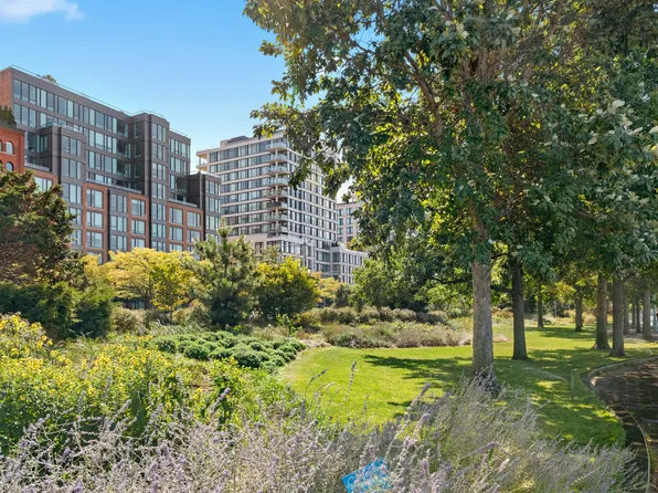 129 Duane Street image 15 of 15