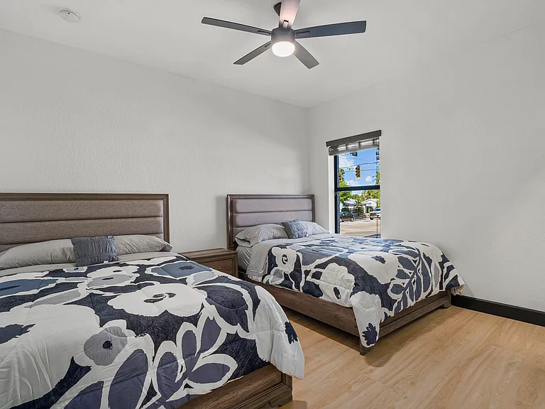 1185 S Shade Ave — Photo 16