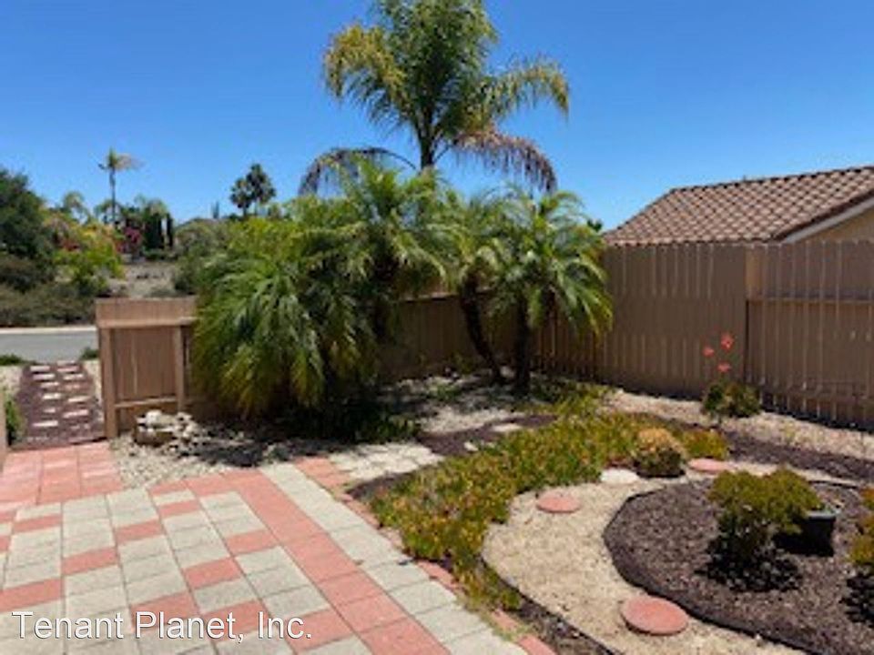 1st image of 809 Bel Esprit Cir