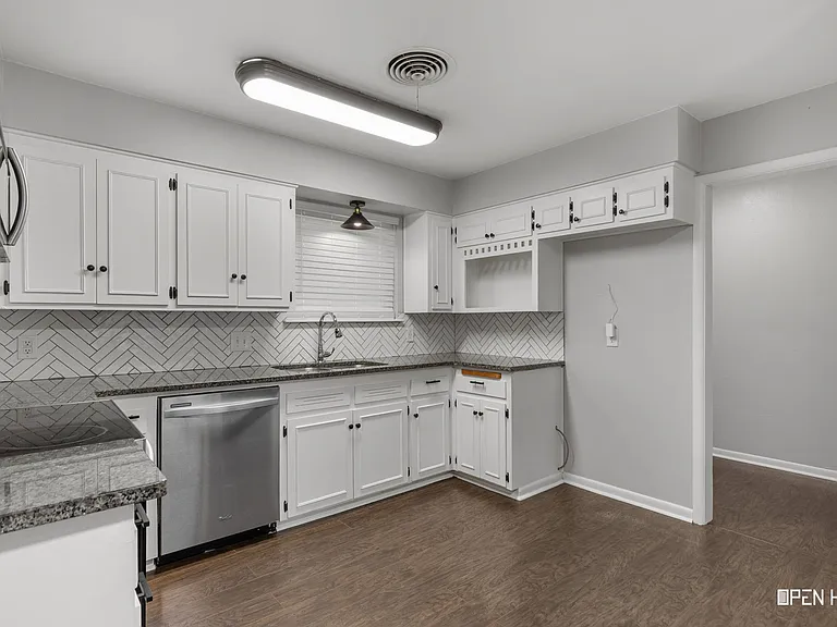 4805 Big Bend Dr — Photo 13