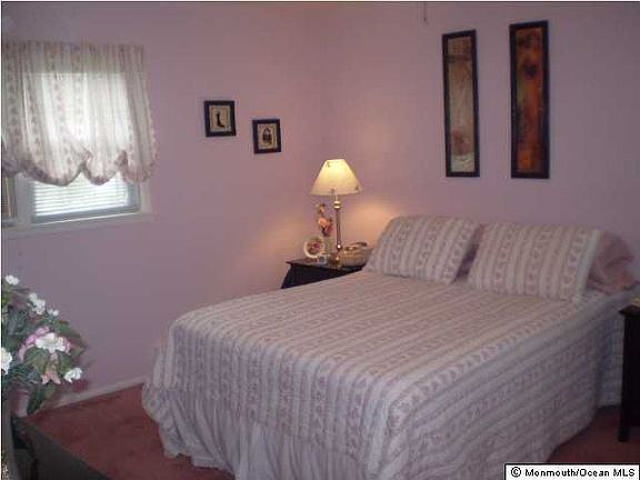 2nd image of 268 Barbados Dr N