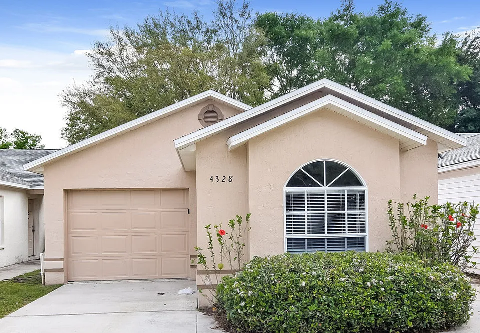 4328 Venice Dr