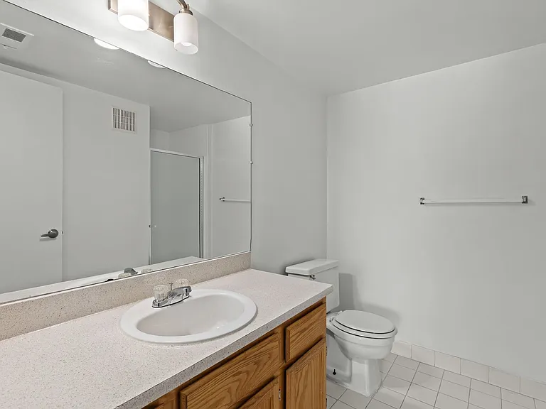 Willow Tree Apartments — Photo 47