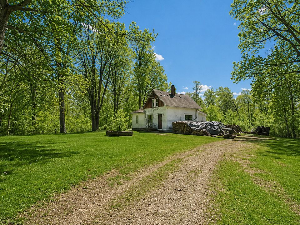 1st image of 19589 Nokay Lake Rd