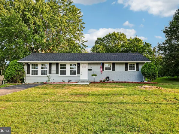 7200 Vellex Ln, Annandale, VA 22003