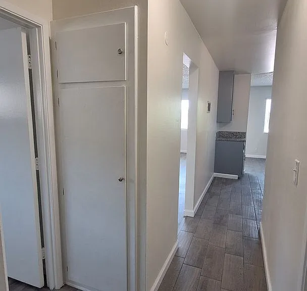 13322 Cordary Ave — Photo 5