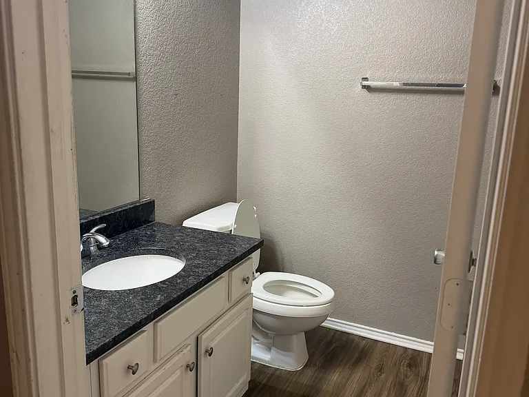 217 Harris Dr #22 — Photo 5