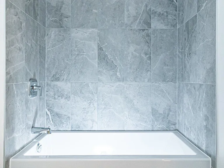 500 Plains Rd E #610 — Photo 20