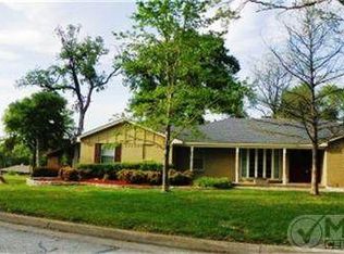 2433 Bonnywood Ln, Dallas, TX 75233