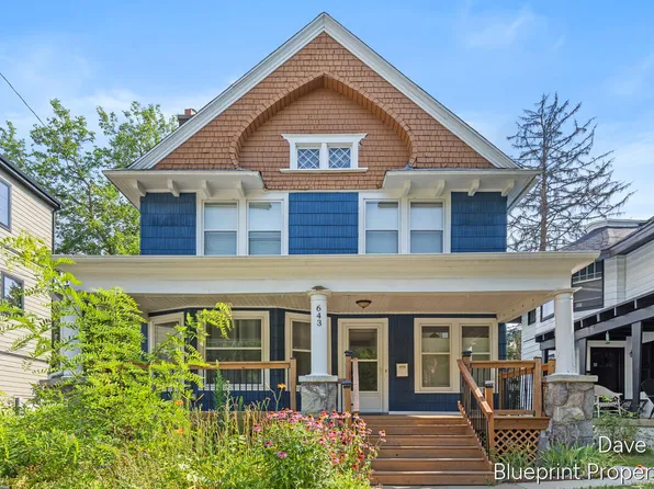 643 Lake Dr SE, Grand Rapids, MI 49503