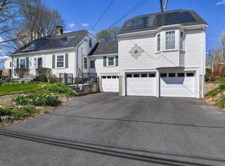 26 Farnum Rd, Waltham, MA 02453