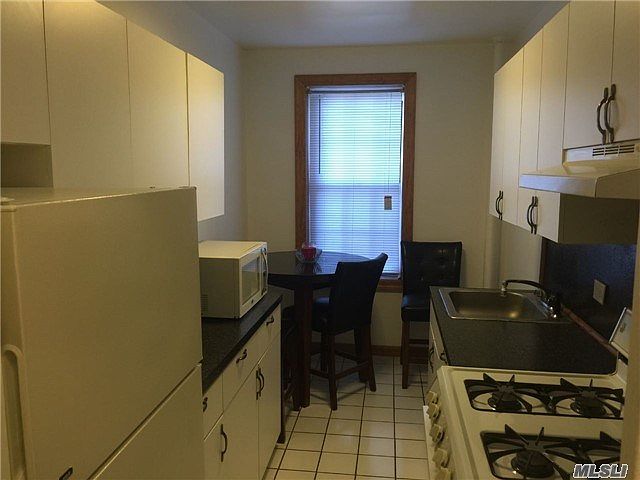 1st image of 3031 Hobart St #5K