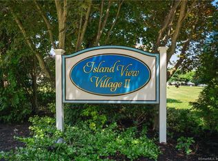 237 Austin Ryer Ln UNIT 237, Branford, CT 06405