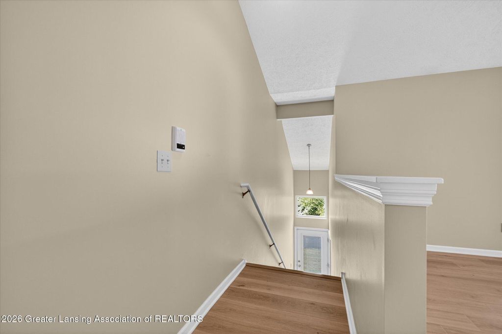 1337 E Coolidge Rd #16, East Lansing, MI - View 4