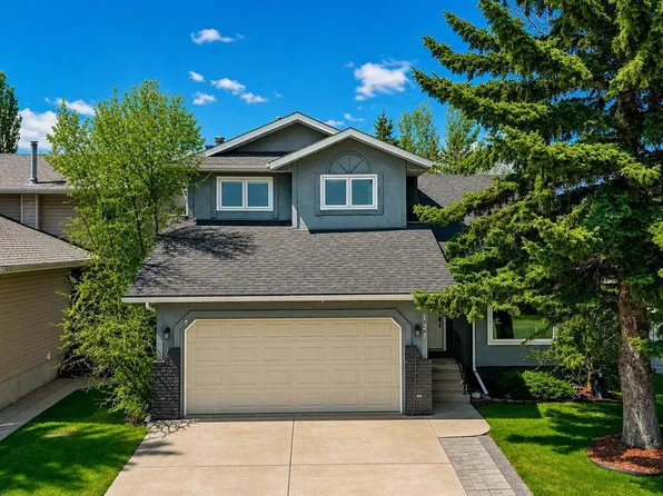 127 S McKerrell Way SE, Calgary, AB T2Z 1R1