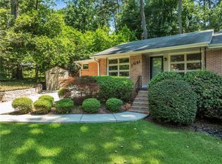 1091 N Valley Dr, Decatur, GA 30033