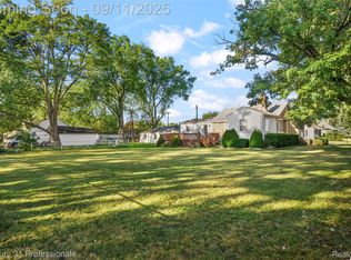 12178 Stephens Rd, Warren, MI 48089