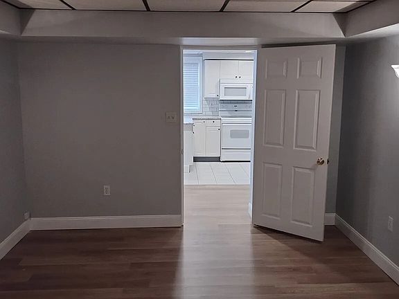3rd image of 1601 Market St #17757240