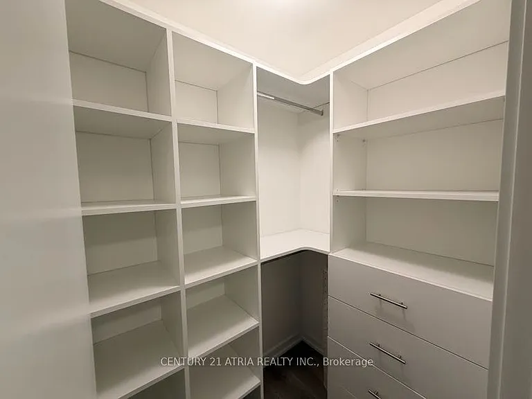 36 Forest Manor Rd #718 — Photo 17