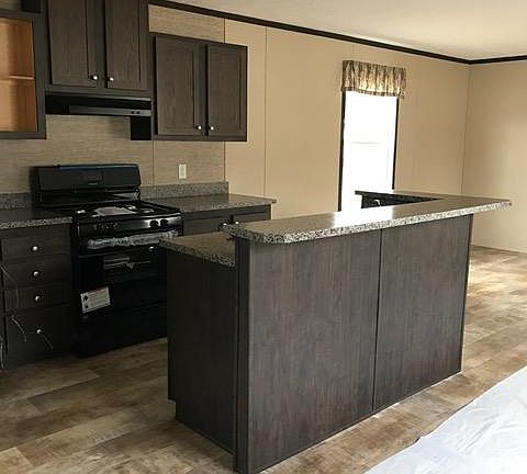 5th image of 1089 Revere Ln