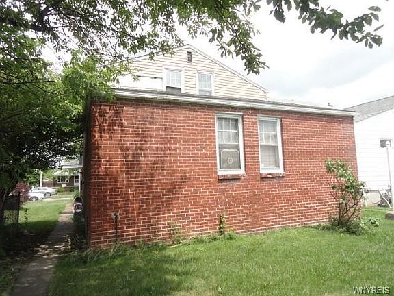 3rd image of 2727 Independence Ave