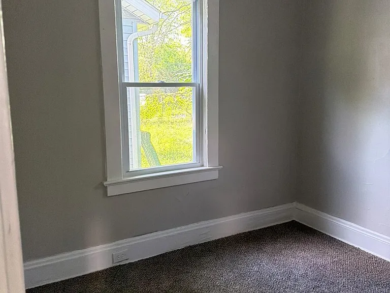 9512 Parkview Ave #1 — Photo 8
