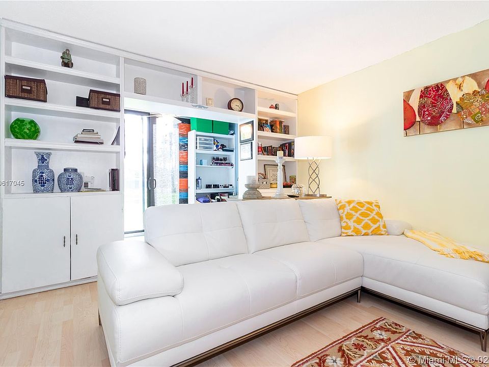 1st image of 2350 NE 14th St APT 111
