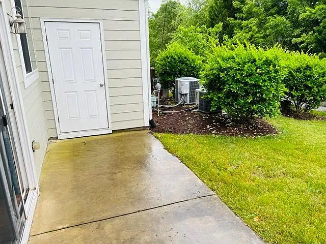 1916 Whirlaway Ct — Photo 45