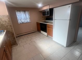 23 Lincoln Ave FLOOR 1, Bay Shore, NY 11706
