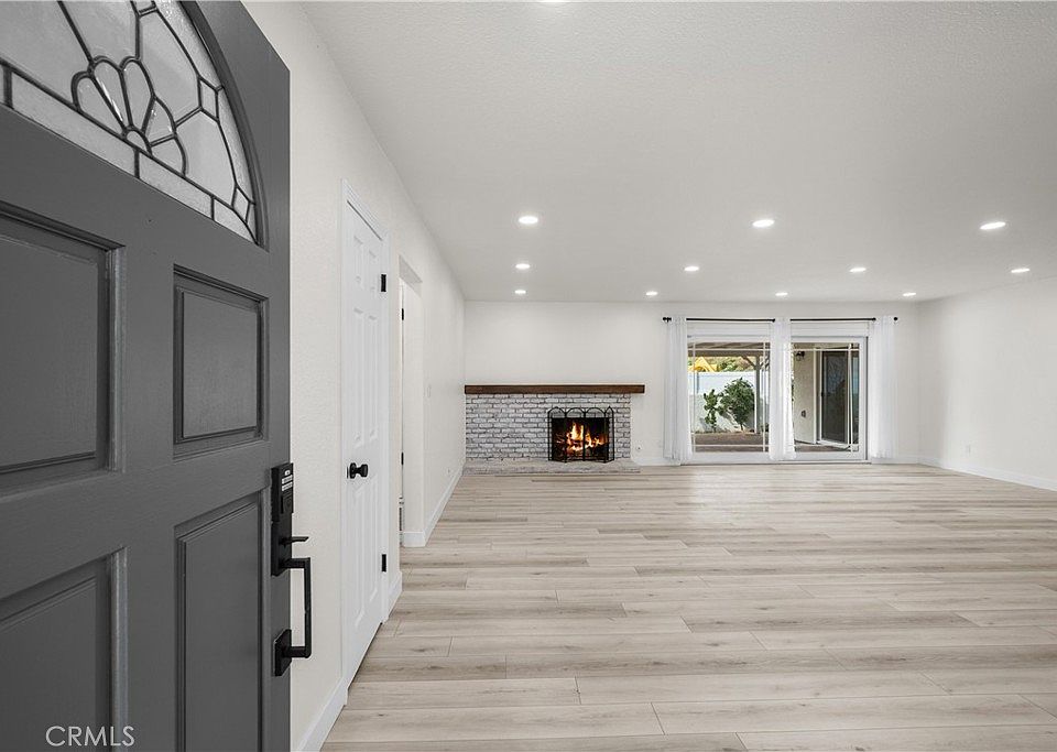 1st image of 23565 Palomino Dr