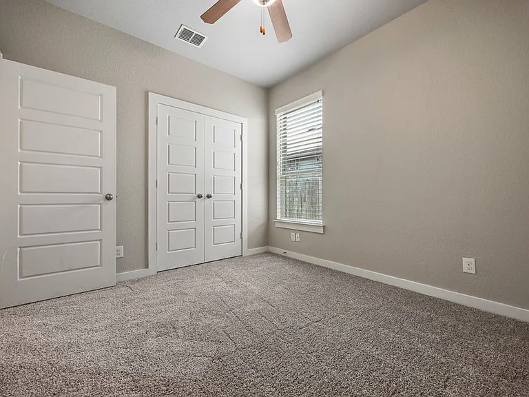 574 Creekside Frst — Photo 9