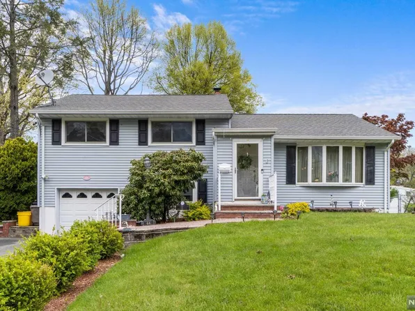 64 Westland Rd, Cedar Grove, NJ 07009