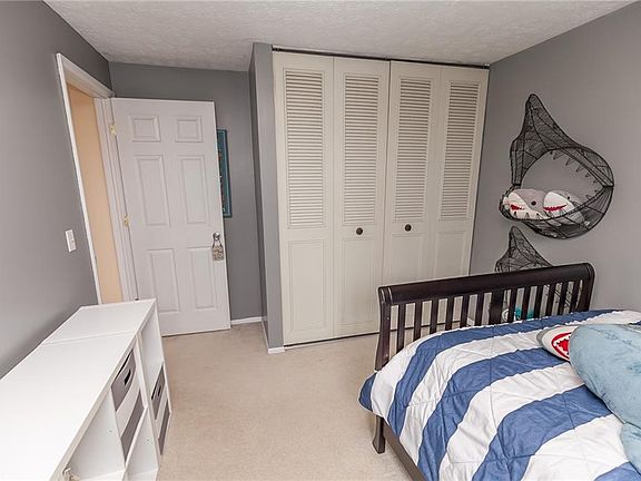 3rd image of 7442 Avon Dr Unit E