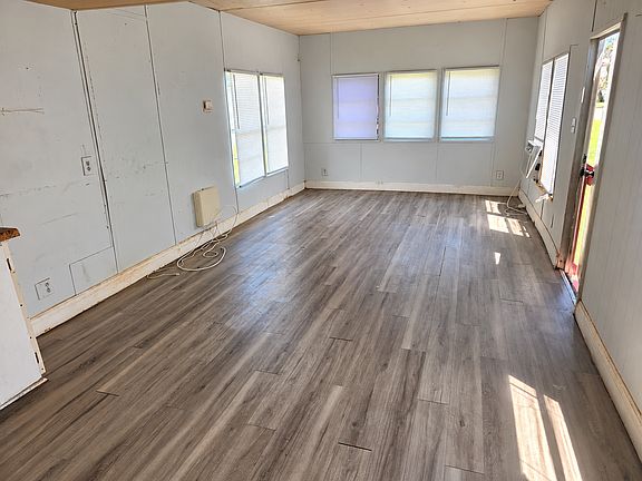 3rd image of 3325 Youngs Ridge Rd #2