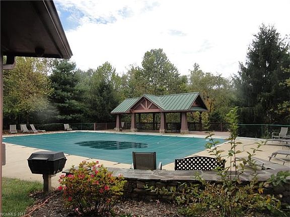3rd image of 300 Blue Goose Ct