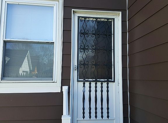 3rd image of 513 College Ave