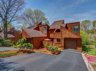 5465 Doral Dr, Wilmington, DE 19808