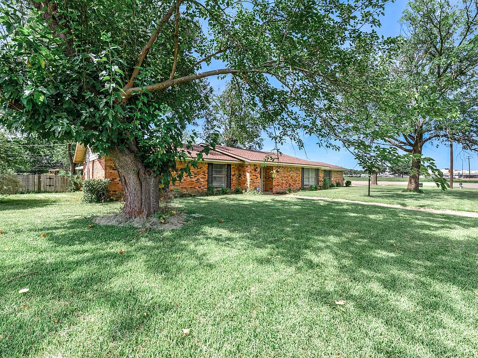 1st image of 300 Merrell Dr