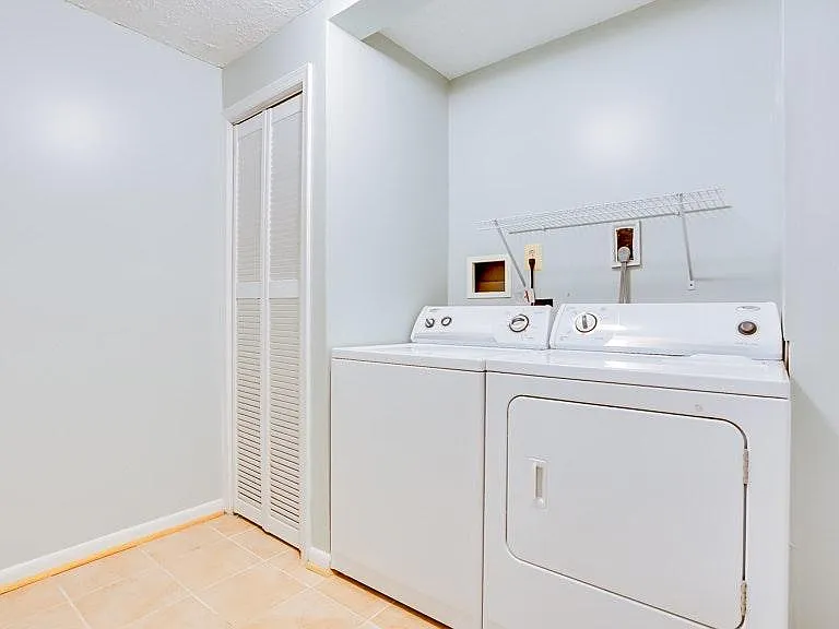 Laundry Room (Lower Level)