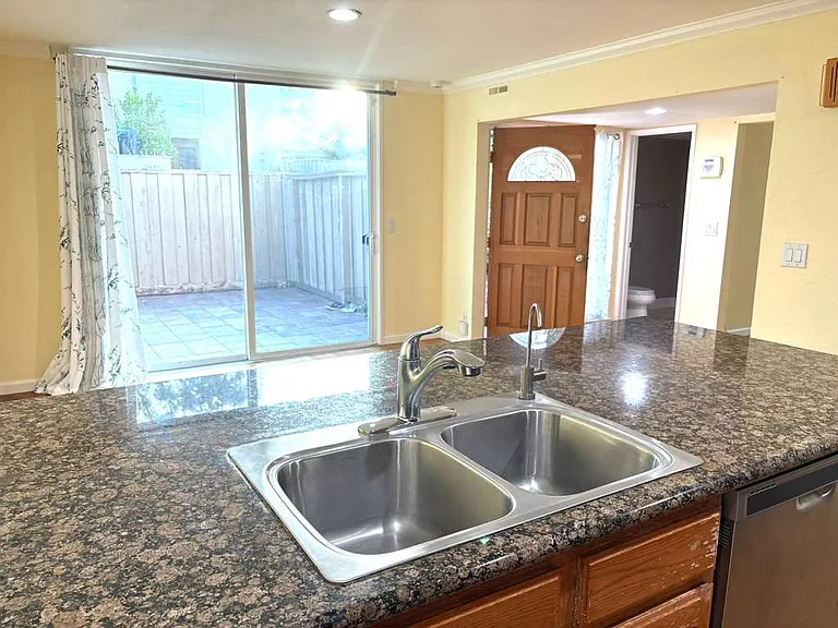 Albatross Dr — Photo 9