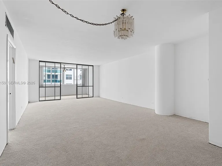 5005 Collins Ave #509 — Photo 22