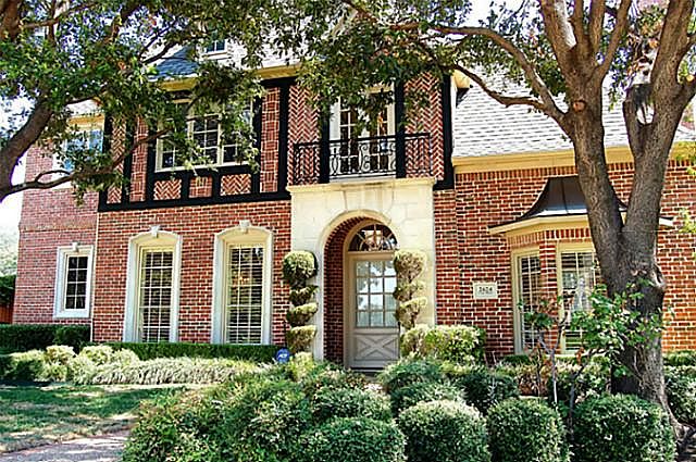 1st image of 2624 Wake Forest Dr